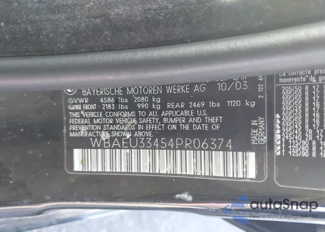 2004 BMW 325Xi z USA, uszkodzony, nr VIN WBAEU33454PR06374